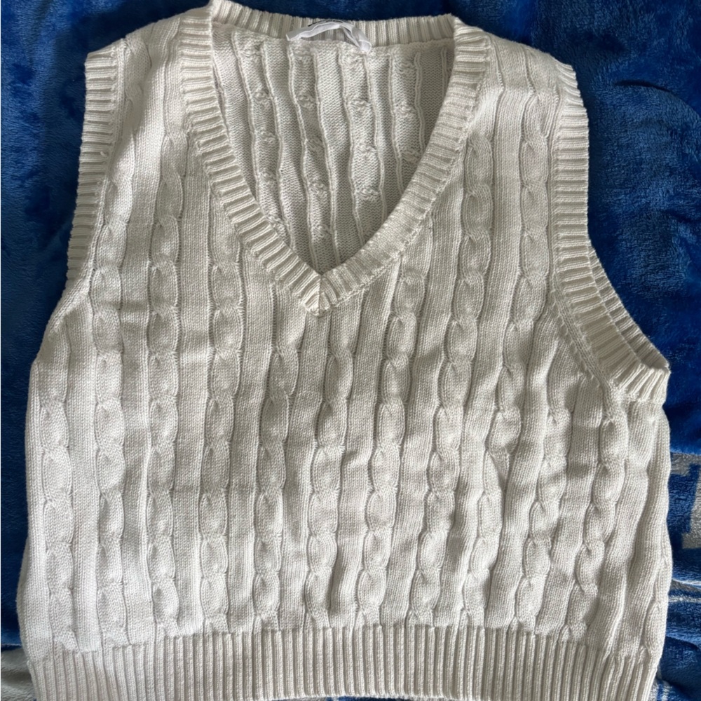 Double Zero Ivory Cable Knit Vest
